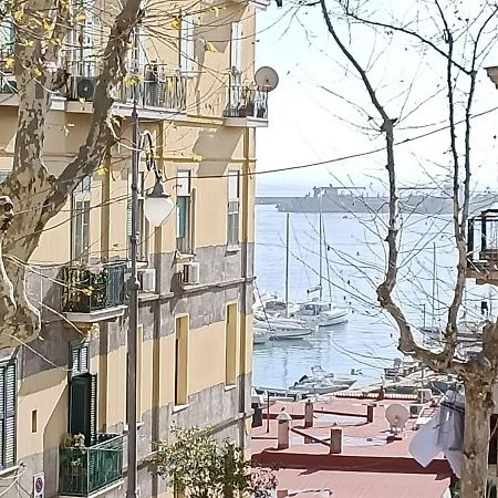 Piazza Alario Apartment Salerno Bagian luar foto