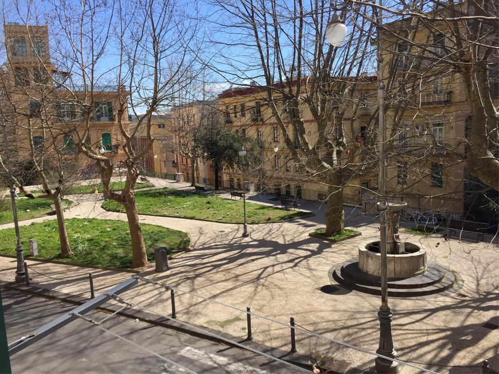 Piazza Alario Apartment Salerno Bagian luar foto
